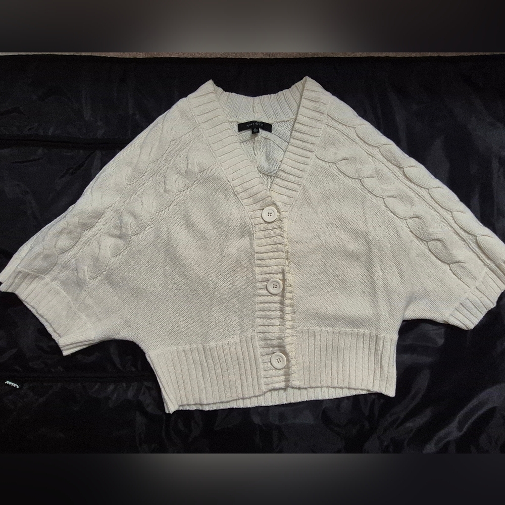 NWOT Nine West Cream Button-Up Cardigan